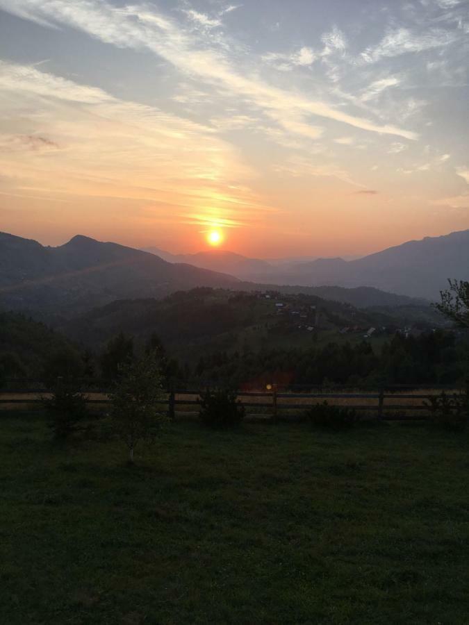 Chalet Ro Peştera Zewnętrze zdjęcie